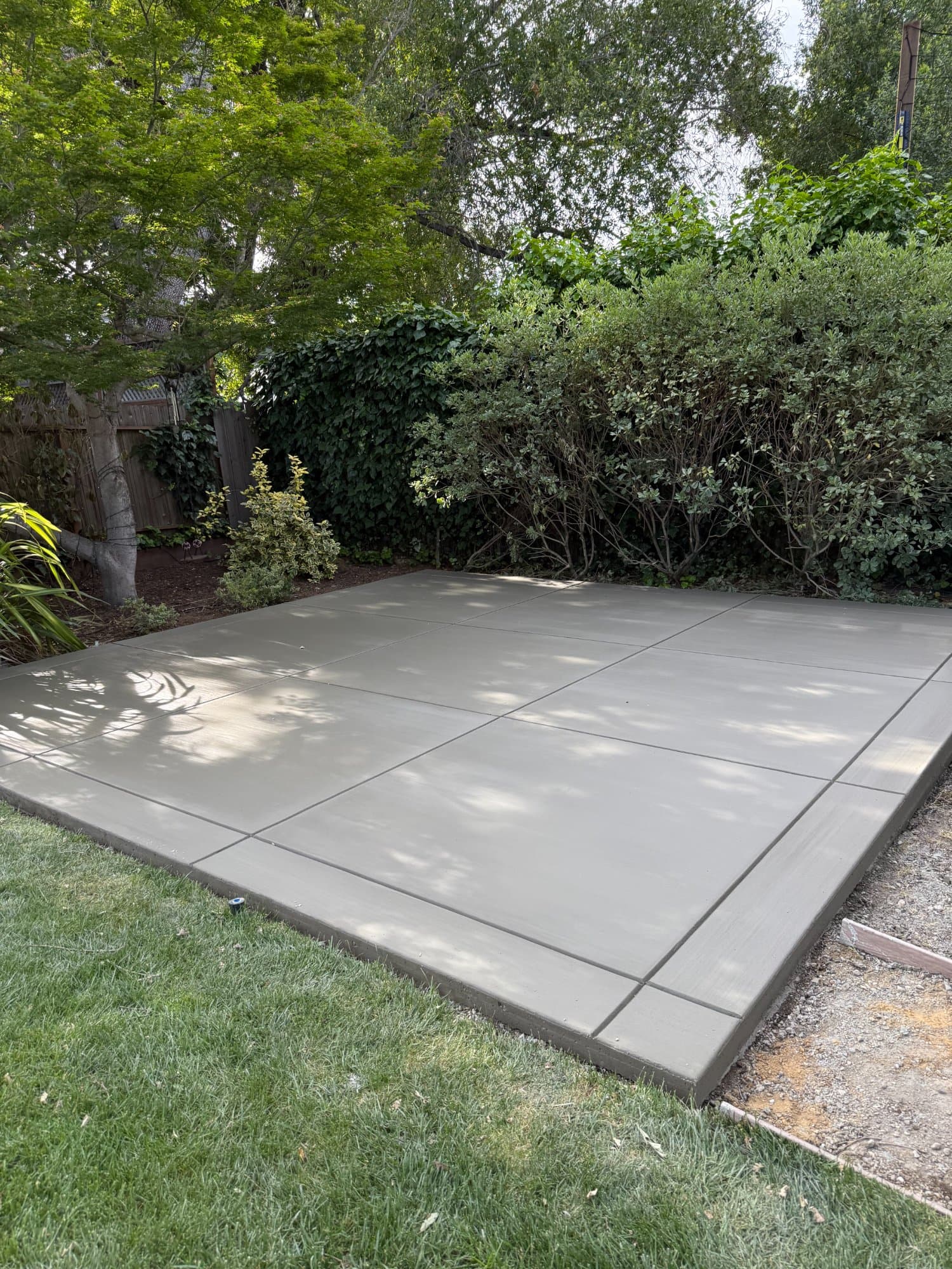 Backyard patio — De Lira Concrete